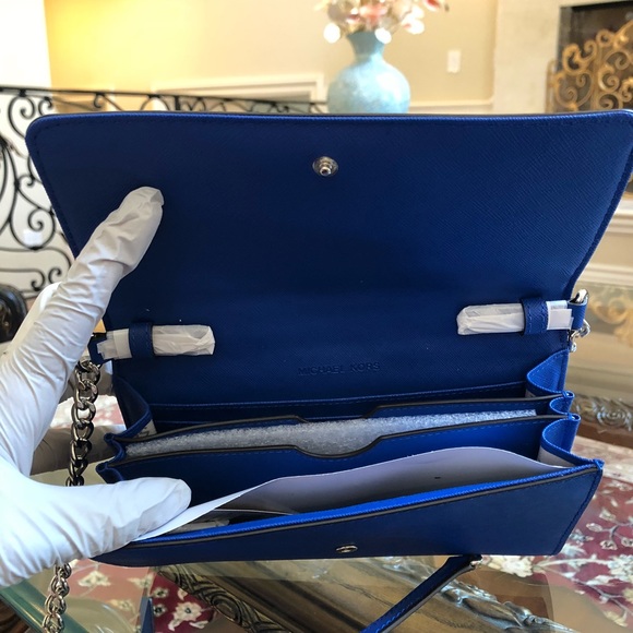 Authentic Michael Kors wallet on a chain crossbody - Picture 4 of 8